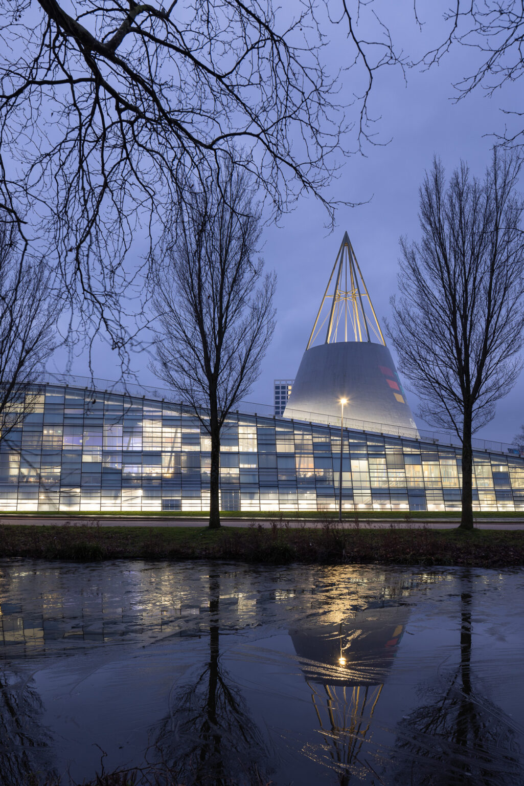 TU-Delft-Library-at-Twilight